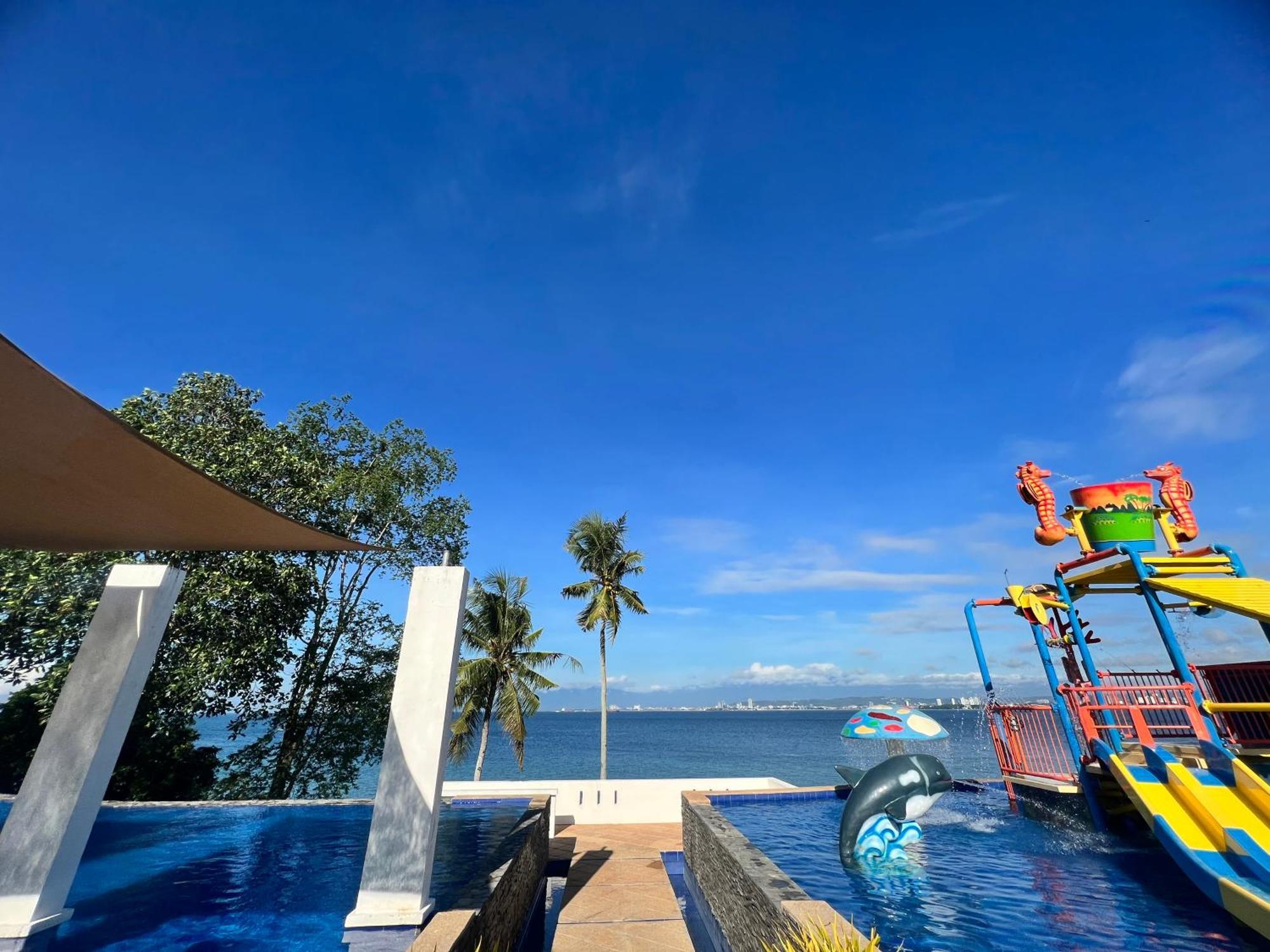 Crusoe Cabins Costa Azalea Samal Exteriör bild